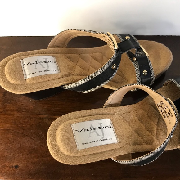 AJ Valenci Black Wedge Sandals - Picture 4 of 9